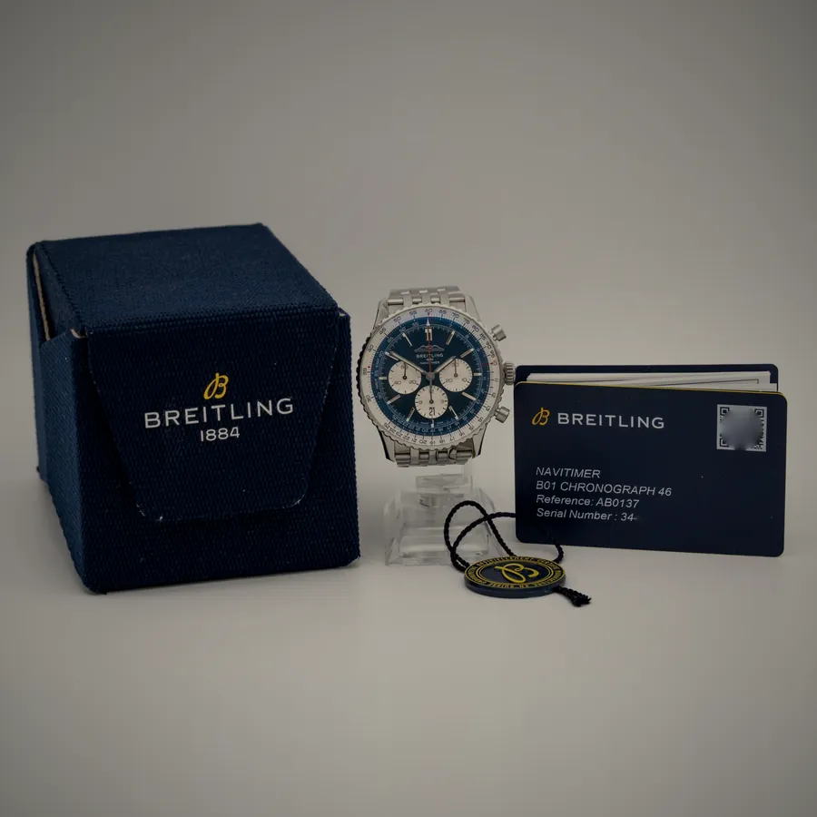 Breitling Navitimer B01 Chronograph 46, Referenz AB0137, blaues Zifferblatt, mit Box und Garantiekarte